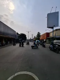 Tanah & bangunan komersil di jalan utama kramat jati