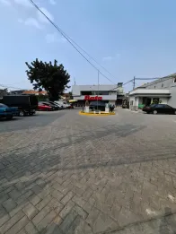 Tanah & bangunan komersil di jalan utama kramat jati