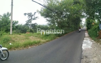 Tanah Datar Posisi O M di Ry Bandulan Malang.