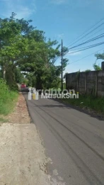 Tanah Datar Posisi O M di Ry Bandulan Malang.