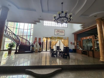 Villa Jumbo Siap Huni Dijual di Komplek Cemara Asri Jalan Seroja