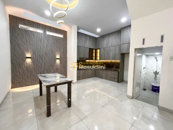 Villa Lux Furnished Dijual di Komplek Opera House Jalan Suluh - Pancing