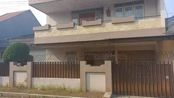 RUMAH SECOND MODERN DEKAT GRACIA SCHOOL - HARGA