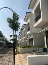 VILLA MEWAH 1MILIYAR DIMALANG - SIAP HUNI