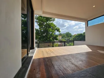 Rumah Modern 2 Lantai Full Furnished di Jantung Kota Gatsu
