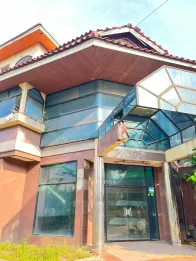 Dijual Gedung Ex Rumah Sakit di Jalan Danau Singkarak, Medan