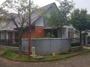 Jual Rumah Shm Area Komplek Perum Kemang Pratama