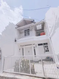 Rumah 2 Lantai Strategis di Antapani – Harga Terjangkau!