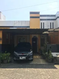 Dijual Rumah Cantik 1,5 Lantai di Perumahan Demarakesh
