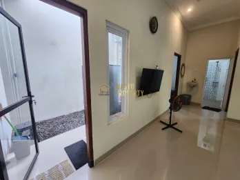 DIJUAL RUMAH CANTIK HARGA MIRING DEKAT SEKOLAH DI MOYUDAN