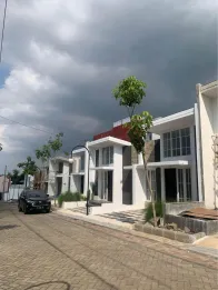 INVESTASI VILLA MEWAH DEKAT KAMPUS - HANYA 649 JUTA