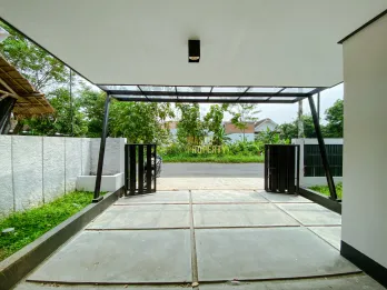 RUMAH MODERN MINIMALIS DI KALASAN SLEMAN