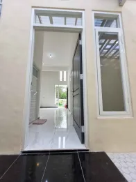 RUMAH MODERN SIAP HUNI DEKAT VELOADROM - HARGA 335 JUTA