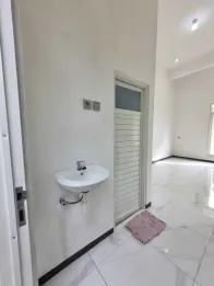 RUMAH MODERN SIAP HUNI DEKAT VELOADROM - HARGA 335 JUTA