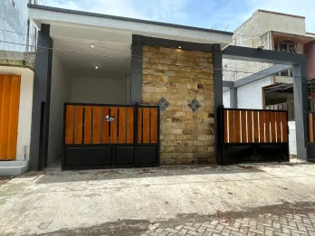 RUMAH SECOND MINIMALIS DI SAWOJAJAR 1 KOTA MALANG - HARGA 1,4M