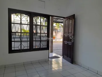 AMR-028.KDS | Disewakan Rumah 3 Kamar Tidur di Jalan Tukad Badung Renon