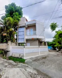 [AMR-028.WGS] Rumah Sewa Modern 4 Kamar di Siulan Penatih Denpasar Timur