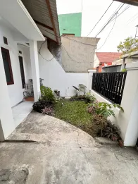 DI JUAL MURAH RUMAH CANTIK 1.5 LANTAI SIAP HUNI FULL FURNISH PERUMAHAN GADA