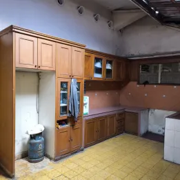 DIJUAL – Rumah Sangat Luas & Super Strategis di Jl. Puri, Medan Kota