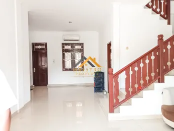 DIJUAL MURAH!! Rumah Komplek Bumi Asri Jalan Asrama