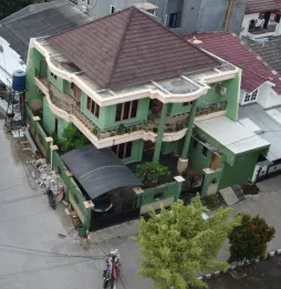 Dijual Cepat Rumah 2 Lt, Hook, Bebas Banjir, Strategis, BCS Kelapa Gading