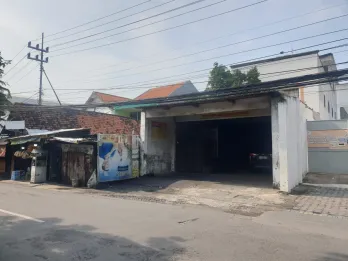 Dijual Gudang & Rumah di Raya Menur Pumpungan, Surabaya