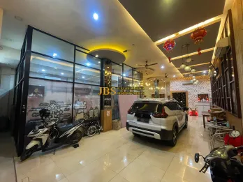Dijual Ruko Gandeng di Jalan T. Amir Hamzah - Medan