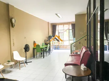 Dijual Ruko Komplek Graha Metropolitan Jalan Kapten Sumarsono