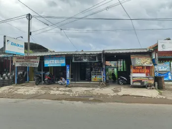Dijual Rumah + 3 Ruko Strategis – Ciparay,