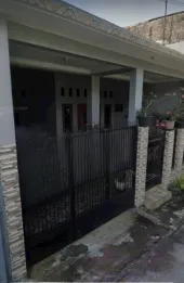 Dijual Rumah 1,5 Lt, Bebas Banjir, Row 2 mobil, Strategis, BCS