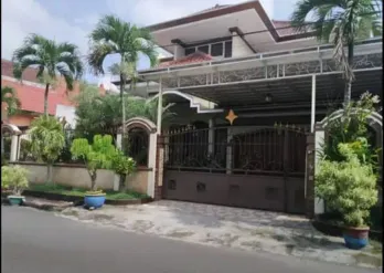Dijual Rumah 2 Lantai Strategis di Teluk Cendrawasih Kota Malang