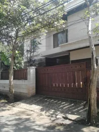 Dijual Rumah 2 Lantai di Kemang Timur, Jakarta Selatan