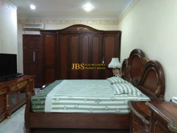 Dijual Rumah 2 Tingkat di Jalan S. Parman - Petisah Hulu, Medan