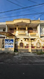 Dijual Rumah Bagus 2 Lt, Bebas Banjir, Row 3 mbl