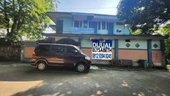 Dijual Rumah Hook, 2 Lt, Hadap Selatan Barat, Bebas Banjir, Sunter