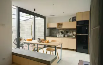 Dijual Rumah Industrial Full Furnished Sangat Bagus, Geger Kalong Permai