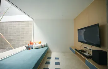 Dijual Rumah Industrial Full Furnished Sangat Bagus, Geger Kalong Permai