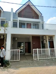 Dijual Rumah Kost 8 Kamar Malang Kota Dekat UB Harga 1M 0812-1415-5400