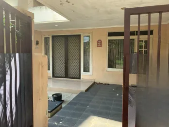 Dijual Rumah SHM di Kutisari Indah Utara, Surabaya