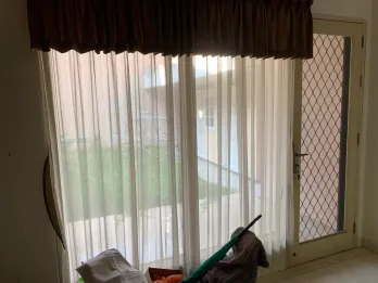 Dijual Rumah SHM di Kutisari Indah Utara, Surabaya