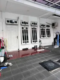 Dijual Rumah Siap Dihuni di Nirwana Eksekutif Kota Surabaya Shm