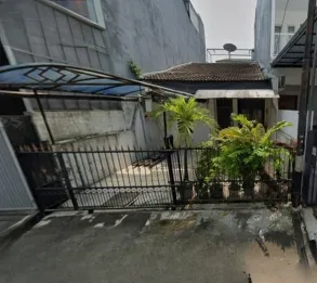 Dijual Rumah 1,5 Lt, Hitung Tanah, Strategis, Row 2 mbl, Kelapa Gading