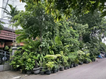Dijual Rumah Strategis di Cempaka Putih Barat, Jakarta Pusat