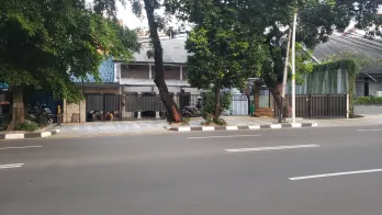 Dijual Rumah Tua di Jl.Wijaya 1, Petogogan, Kecamatan Kebayoran Lama