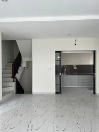 Dijual Rumah di Cluster Margonite, Lavon 2 Swancity, Tangerang