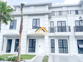 Dijual Villa Siap Huni di Komplek Jewel Park Jalan Starban - Polonia