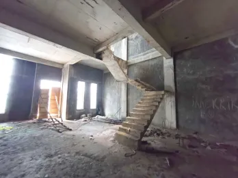 Dijual Villa komplek Grand Cemara Asri jalan Lotus