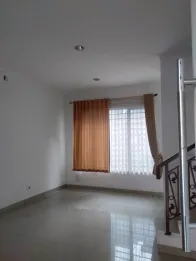 Dijual rumah murah 2lantai di Cluster La Seine JGC siaphuni minimalis