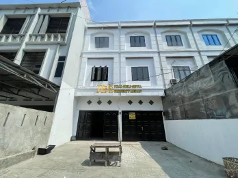 Dijual/Disewakan Ruko Gandeng Kondisi Kosong di Jalan Perhubungan