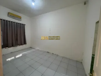 Disewakan Rumah 1 Tingkat di Komplek Cemara Hijau Jalan Metal